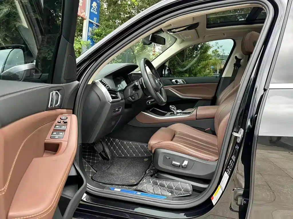 BMW X5 (Import) — фото 4