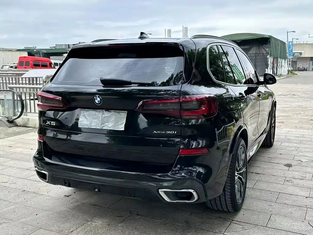 BMW X5 (Import) — фото 8