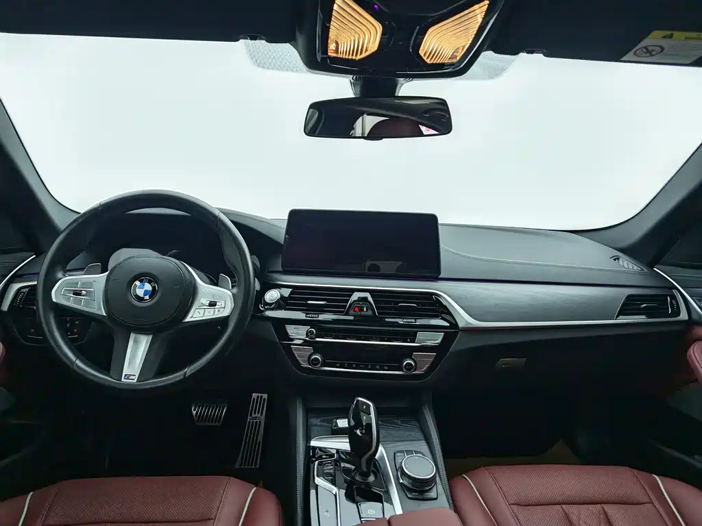BMW 5 Series — фото 5
