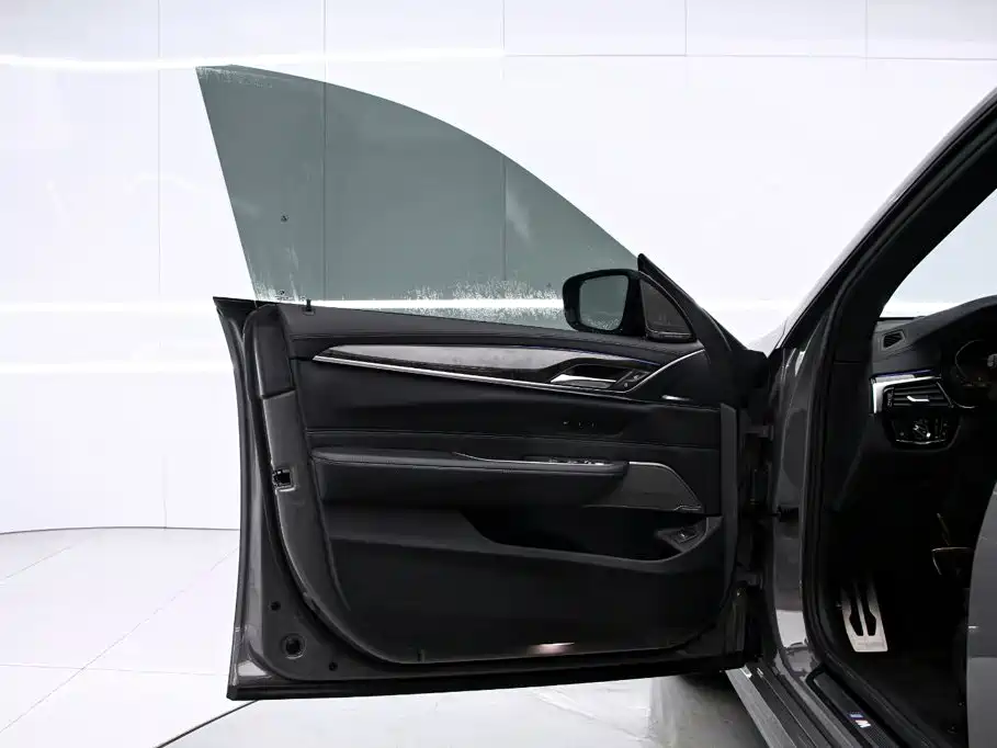 BMW 6 Series GT — фото 13