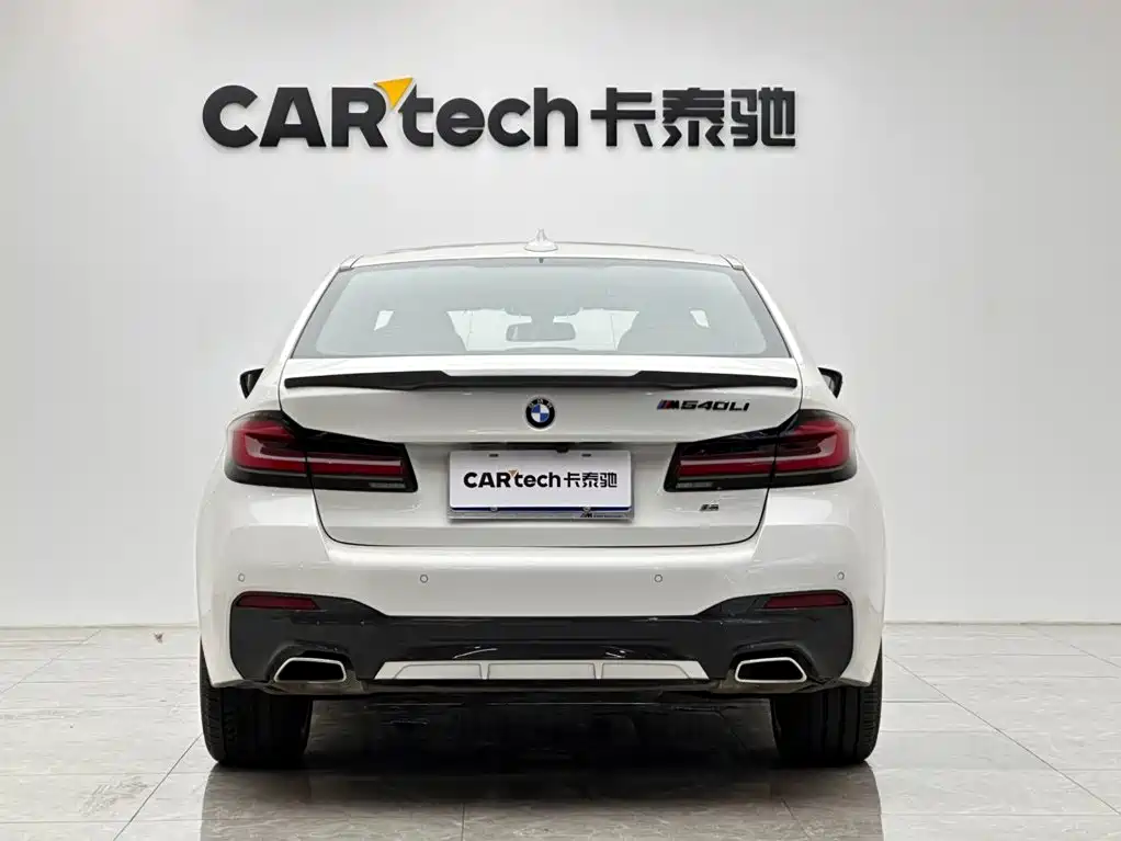 BMW 5 Series — фото 4