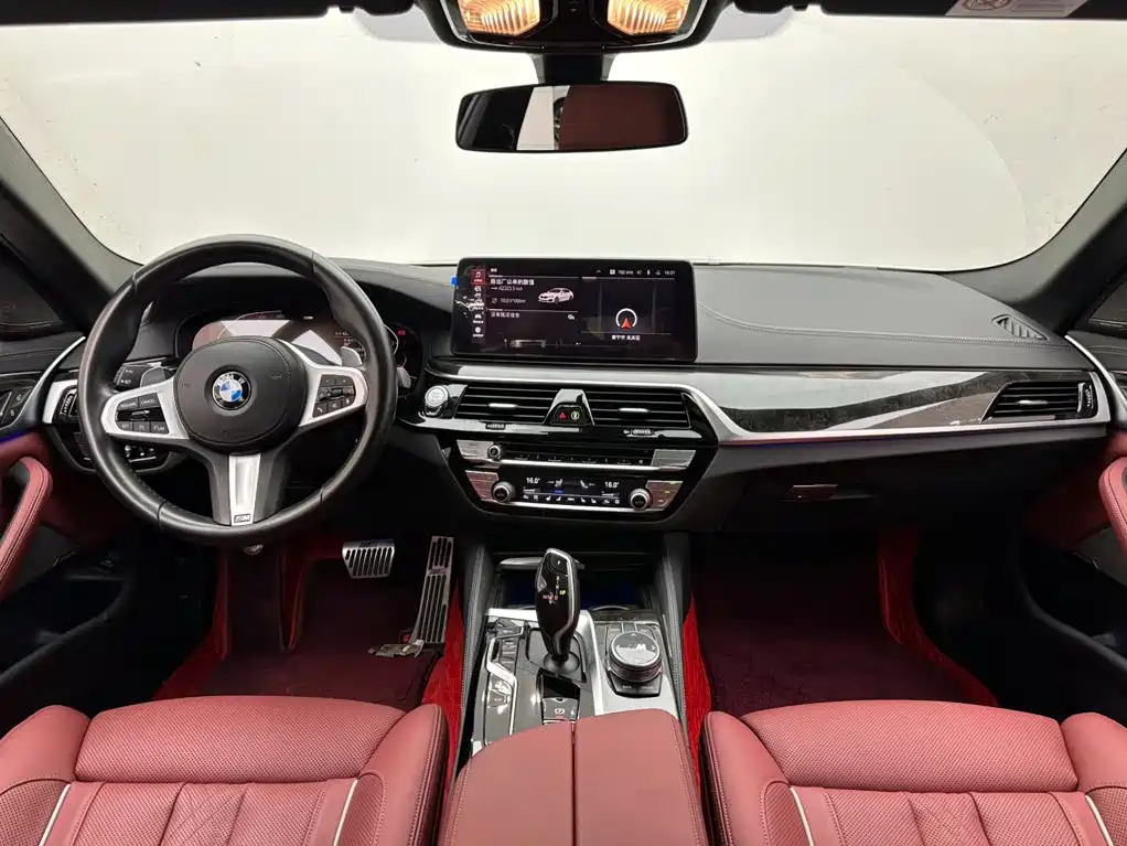 BMW 5 Series — фото 10