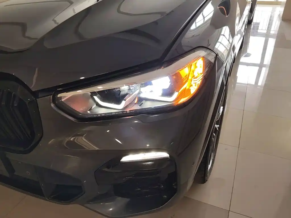 BMW X5 (Import) — фото 24