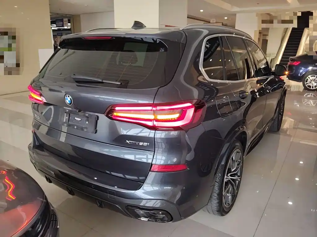 BMW X5 (Import) — фото 7