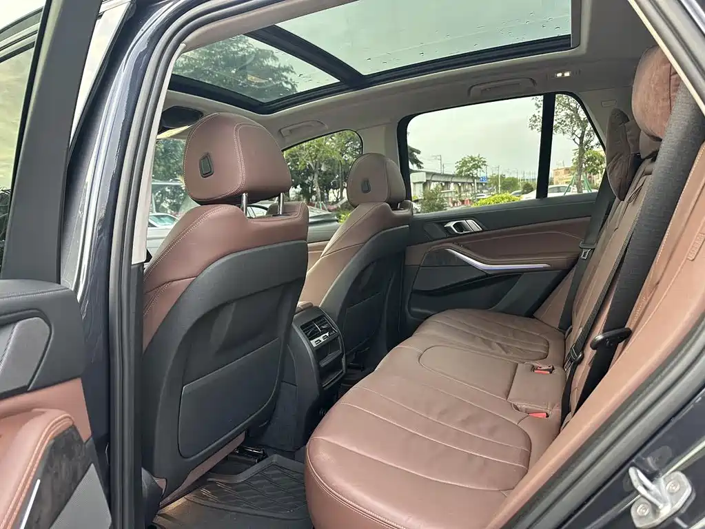 BMW X5 (Import) — фото 18