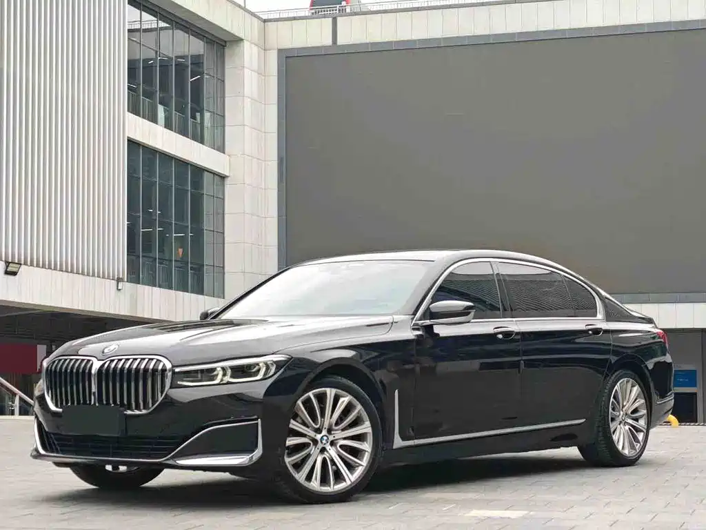 BMW 7 Series — фото 3