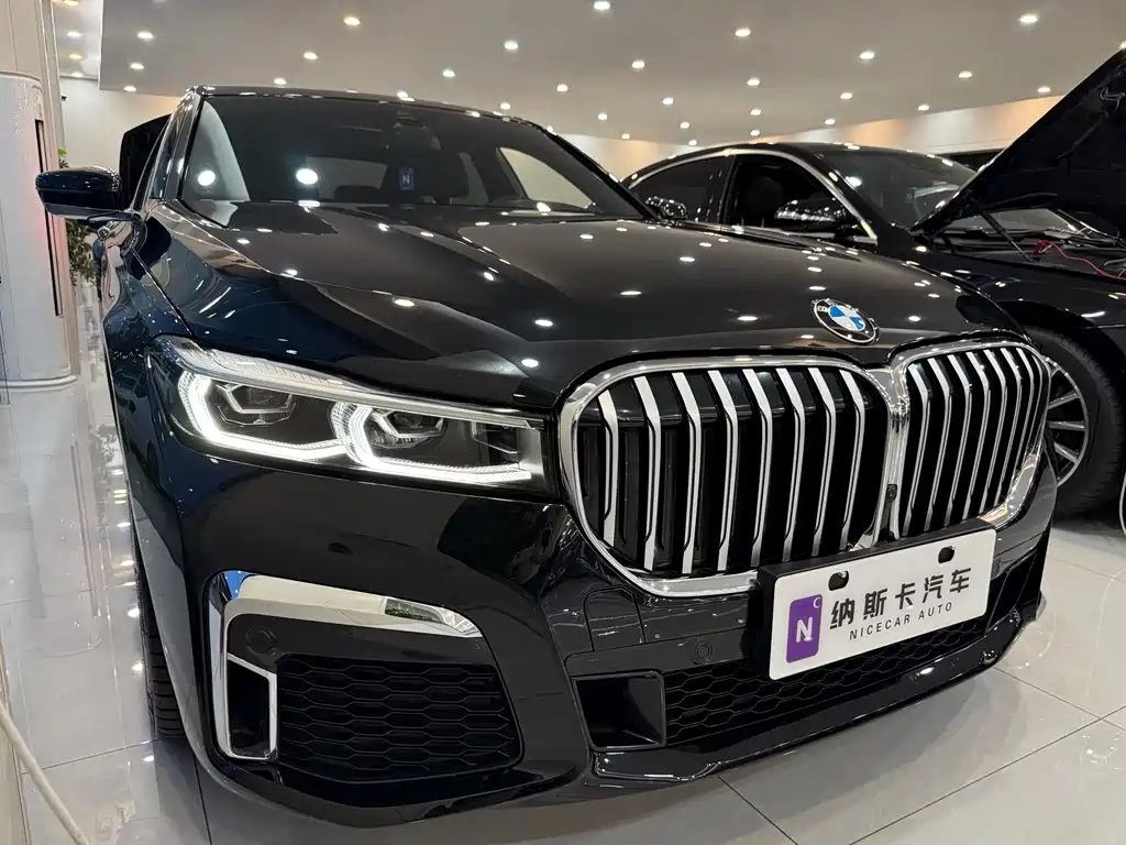 BMW 7 Series — фото 5