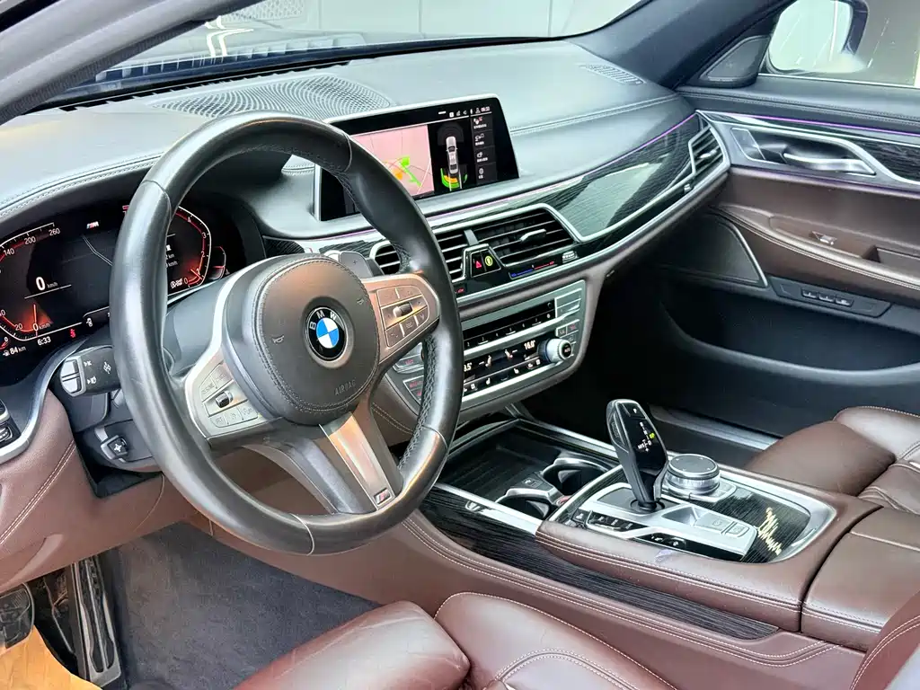 BMW 7 Series — фото 5