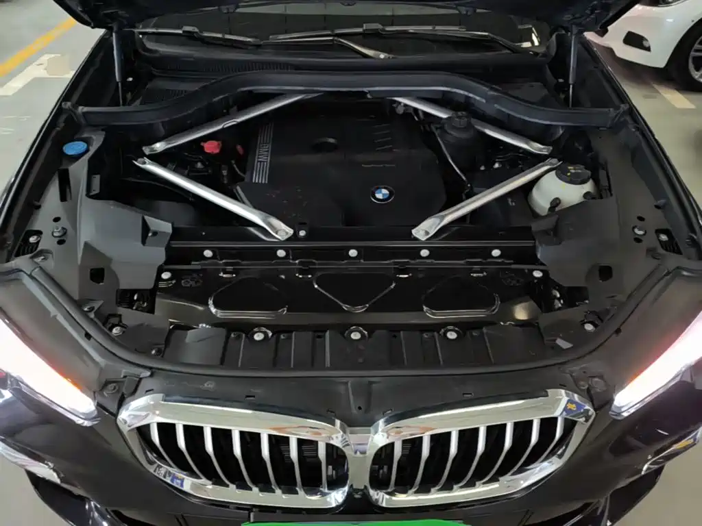 BMW X5 — фото 20