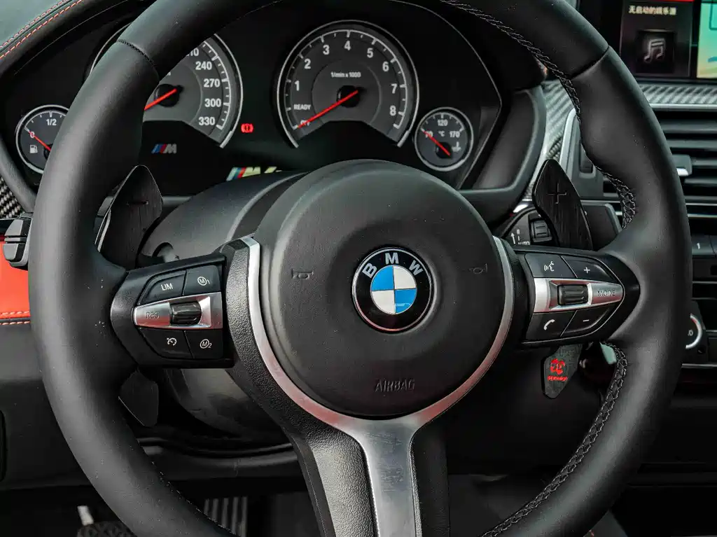 BMW M4 — фото 13