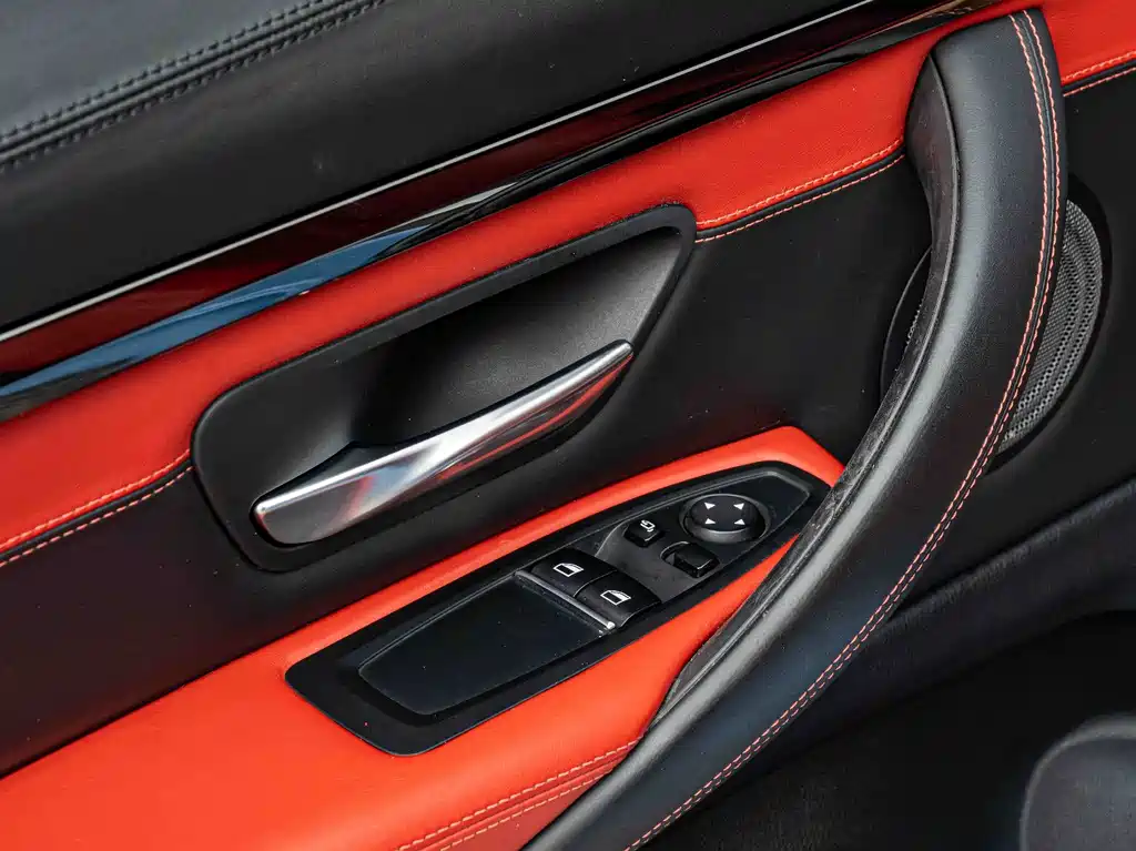 BMW M4 — фото 19