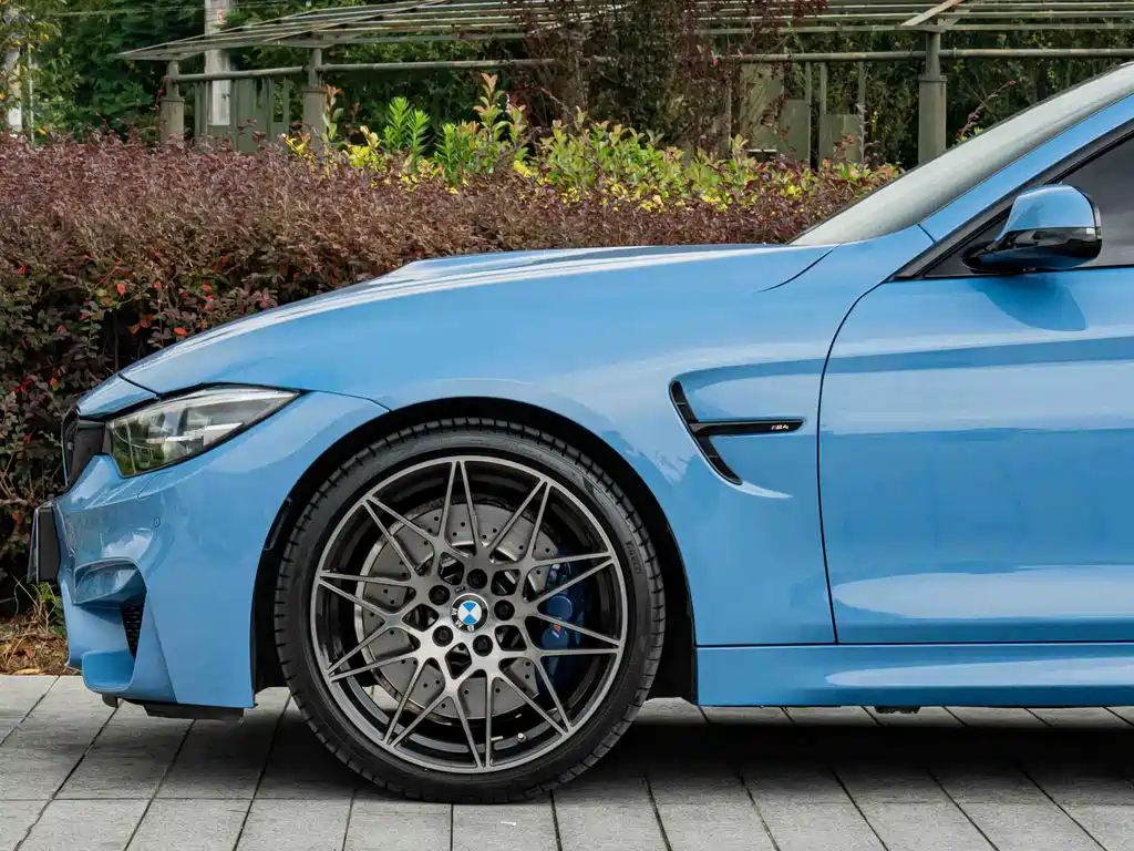 BMW M4 — фото 5