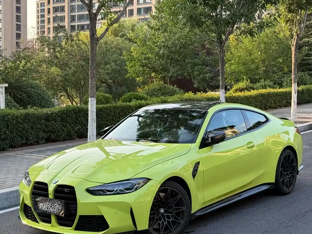 BMW M4 — фото 1