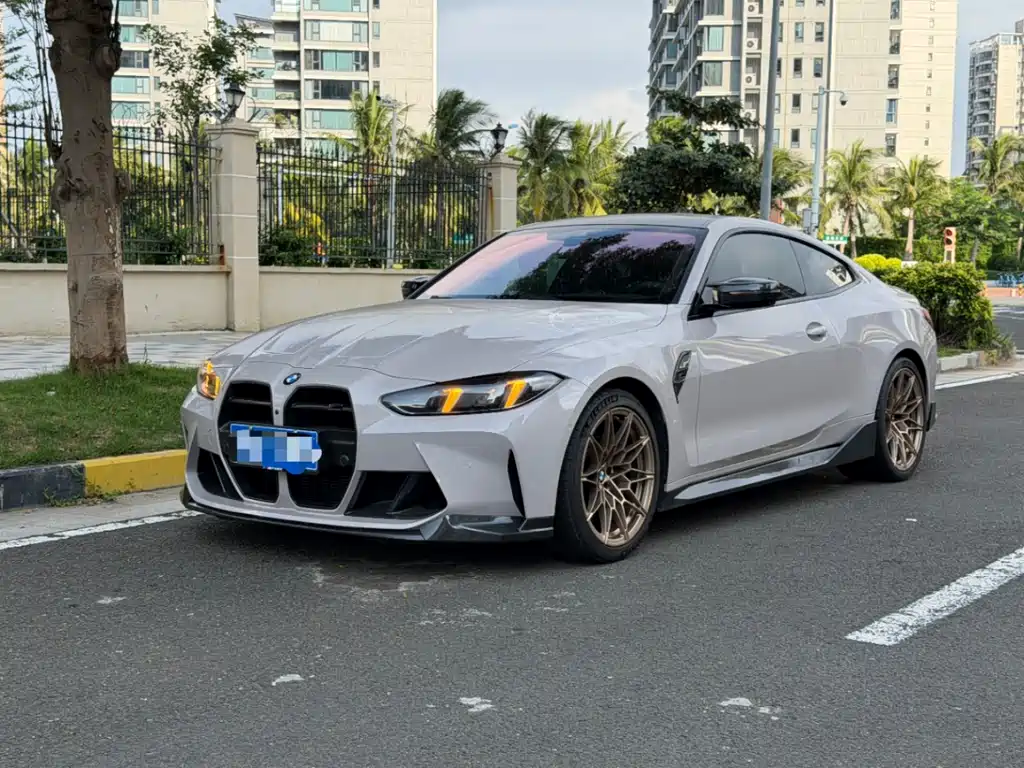 BMW M4 — фото 1