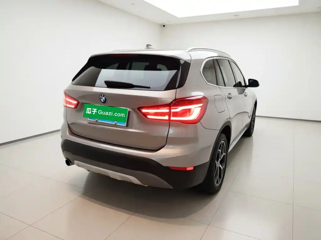 BMW X1 — фото 4