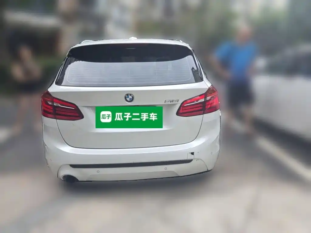 BMW 2 Series Active Tourer — фото 3