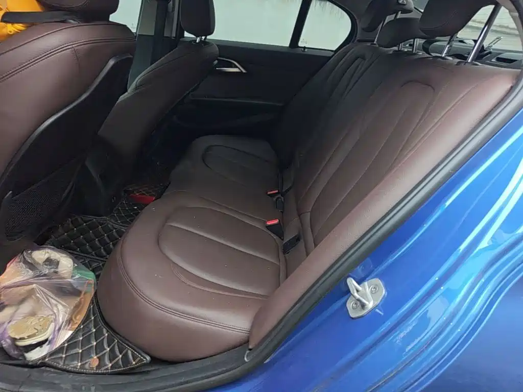 BMW 1 Series — фото 13