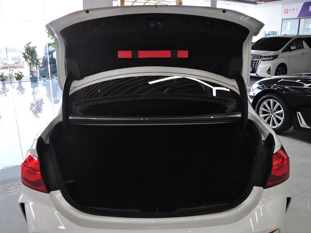 BMW 1 Series — фото 13