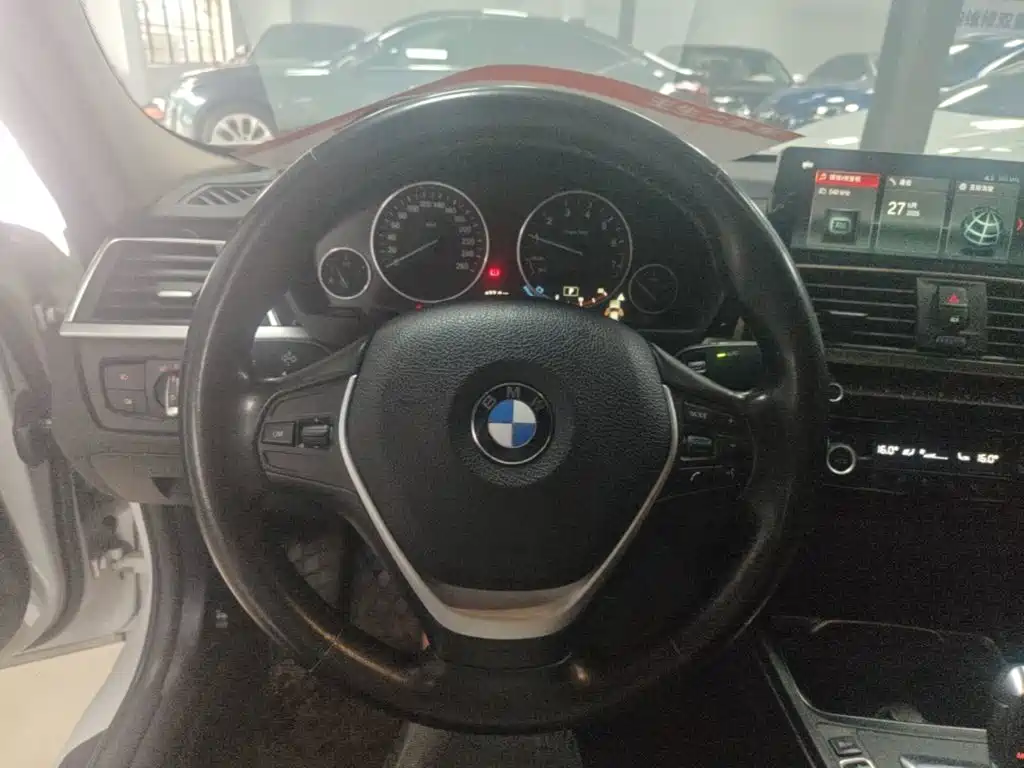 BMW 3 Series — фото 11