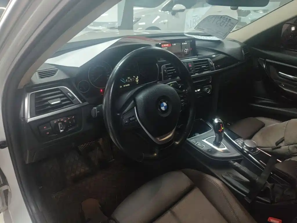 BMW 3 Series — фото 10