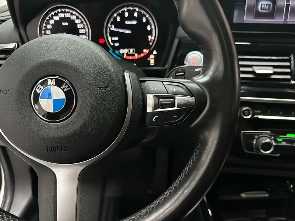 BMW 1 Series — фото 20