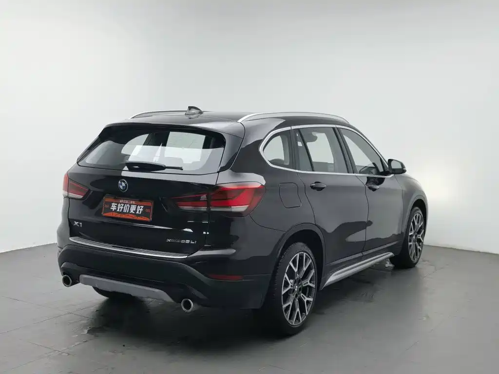 BMW X1 — фото 2