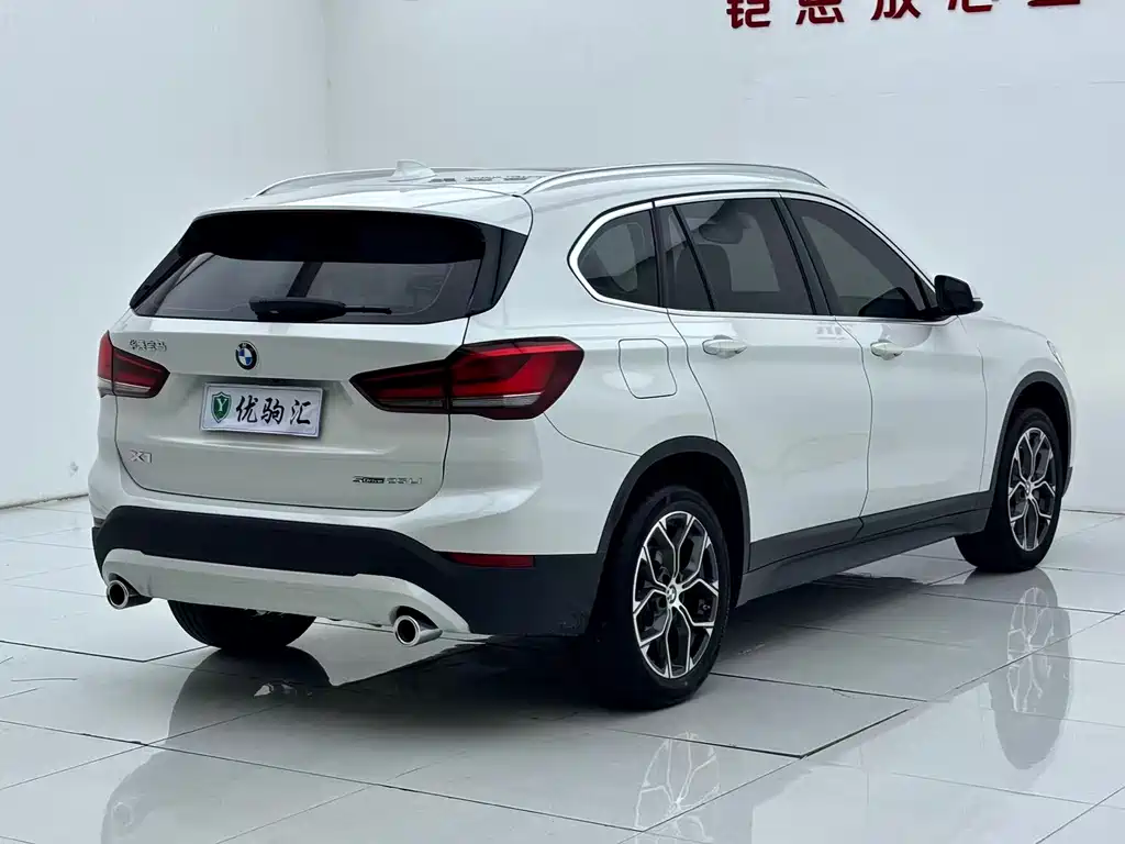 BMW X1 — фото 4