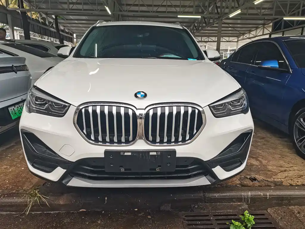 BMW X1 — фото 2
