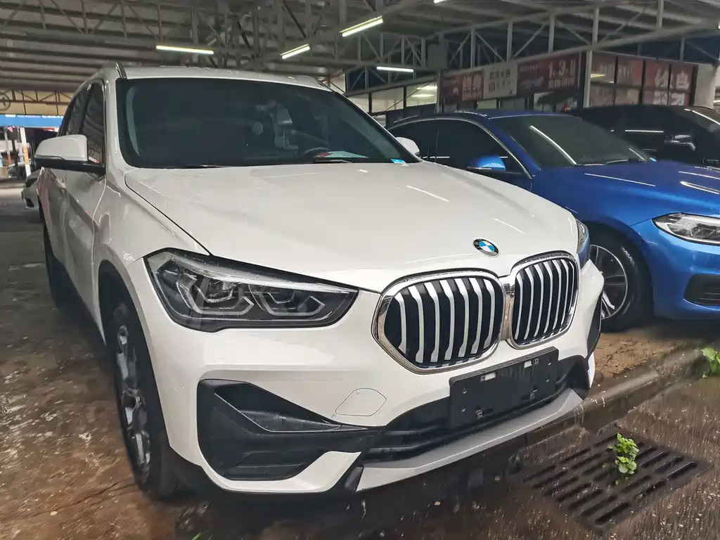 BMW X1 — фото 3
