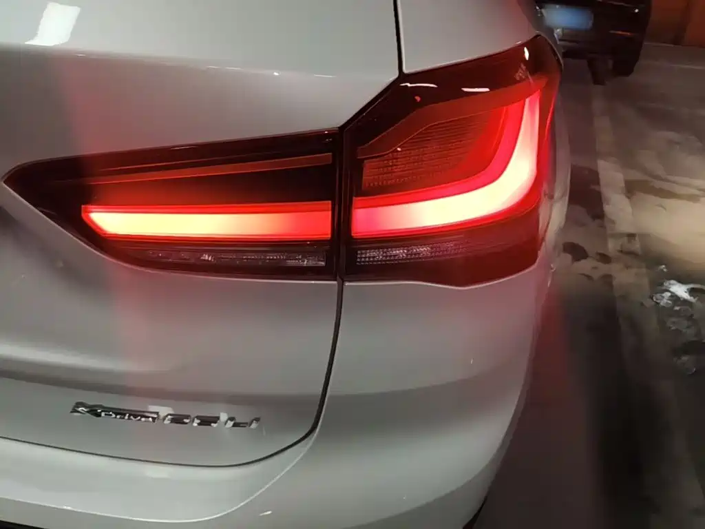 BMW X1 — фото 8