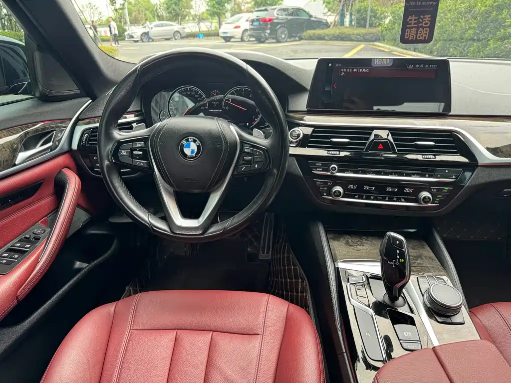 BMW 5 Series — фото 4