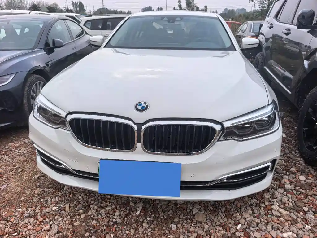BMW 5 Series New Energy — фото 2