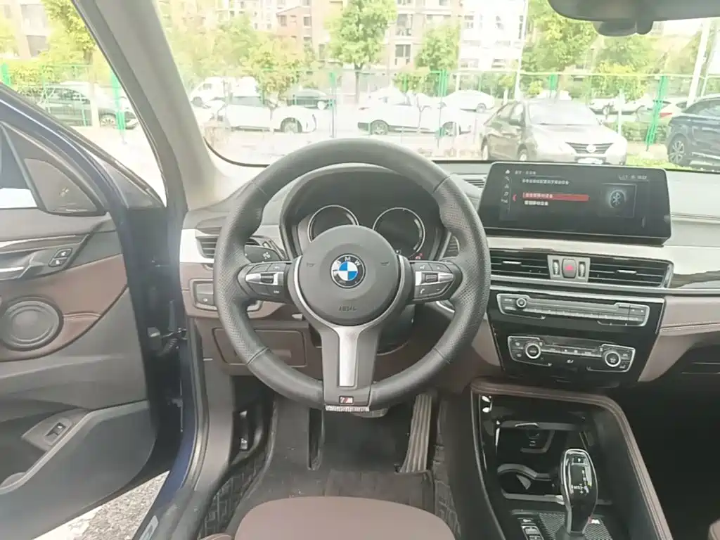 BMW X1 — фото 11