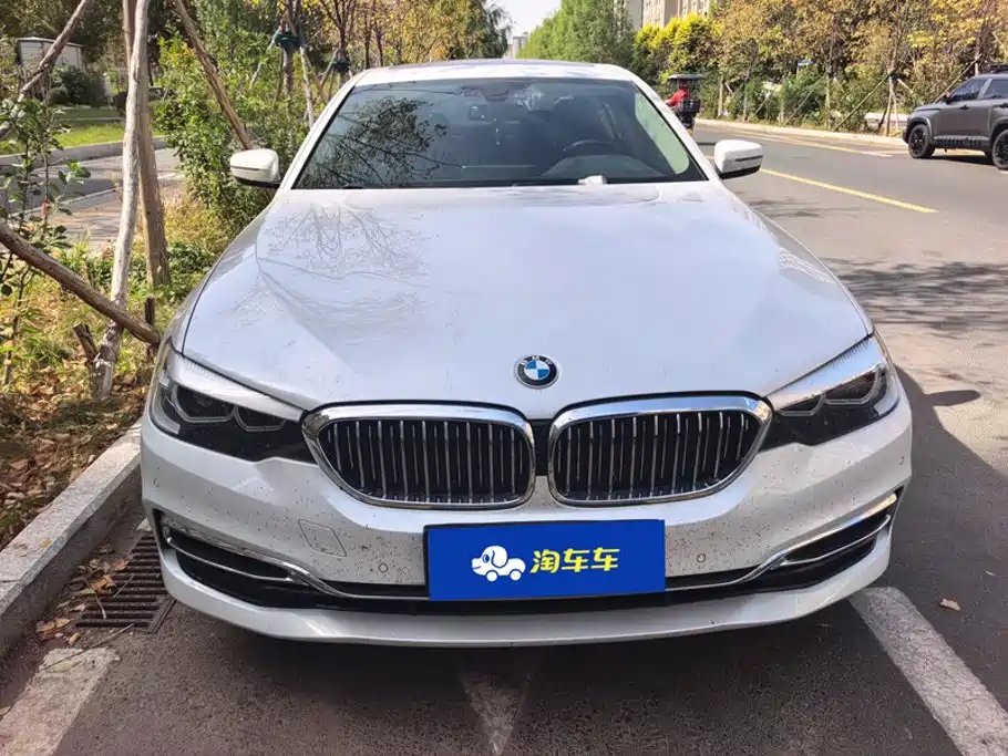 BMW 5 Series — фото 2
