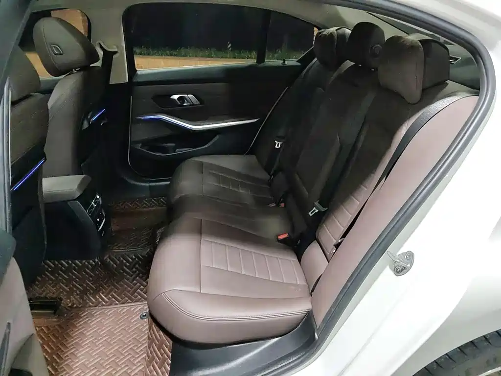 BMW 3 Series — фото 11