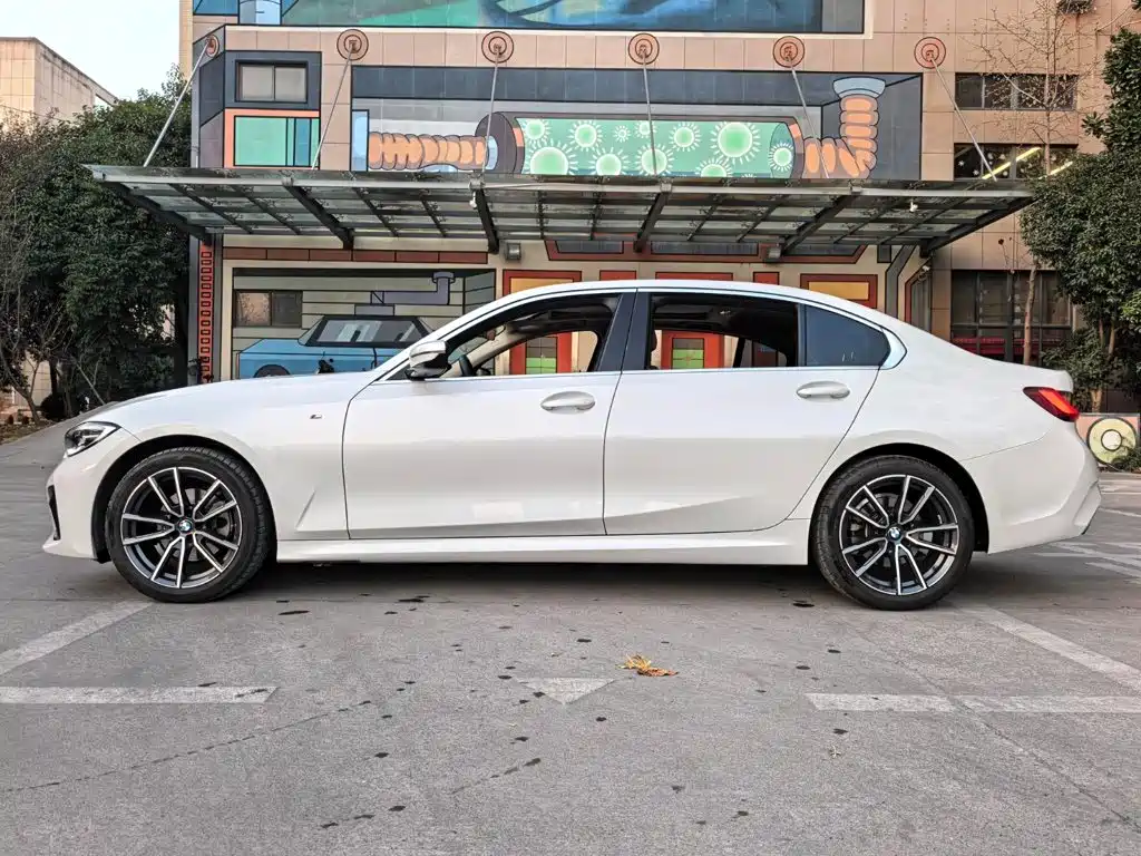 BMW 3 Series — фото 16