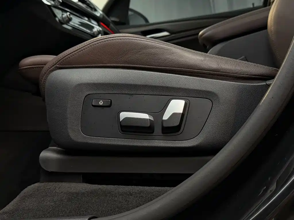 BMW X3 — фото 24