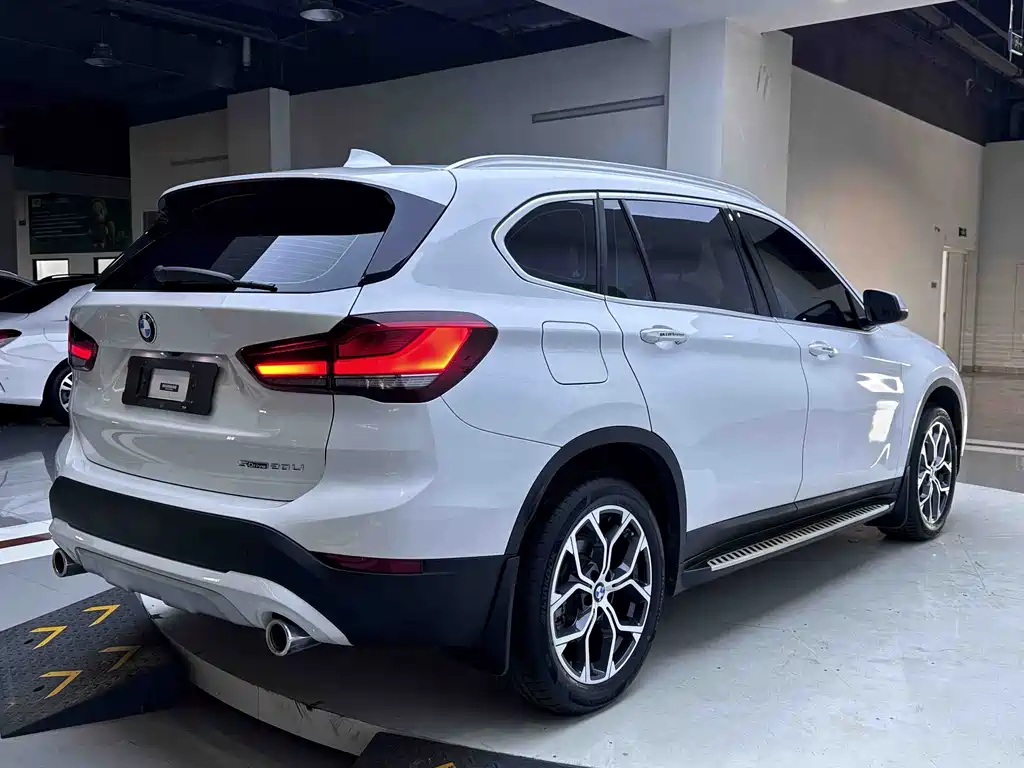 BMW X1 — фото 4