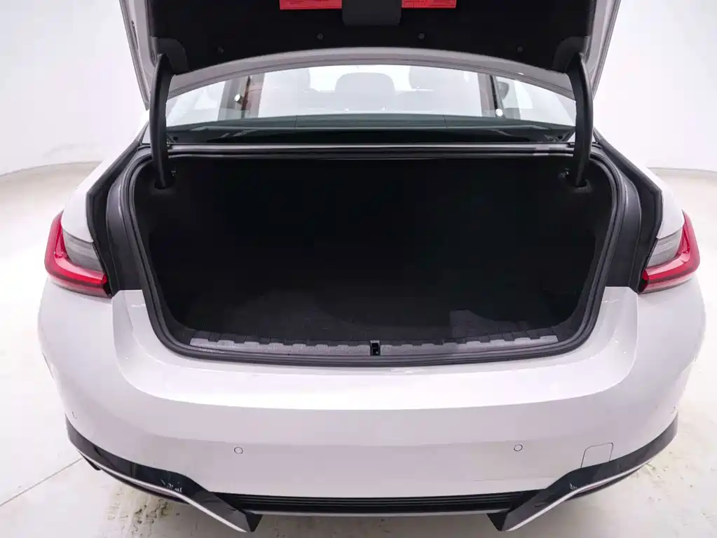 BMW i3 — фото 22