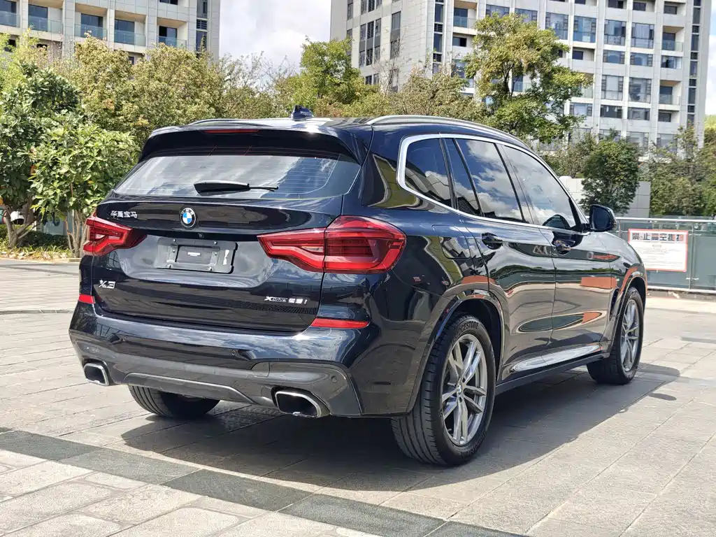 BMW X3 — фото 13