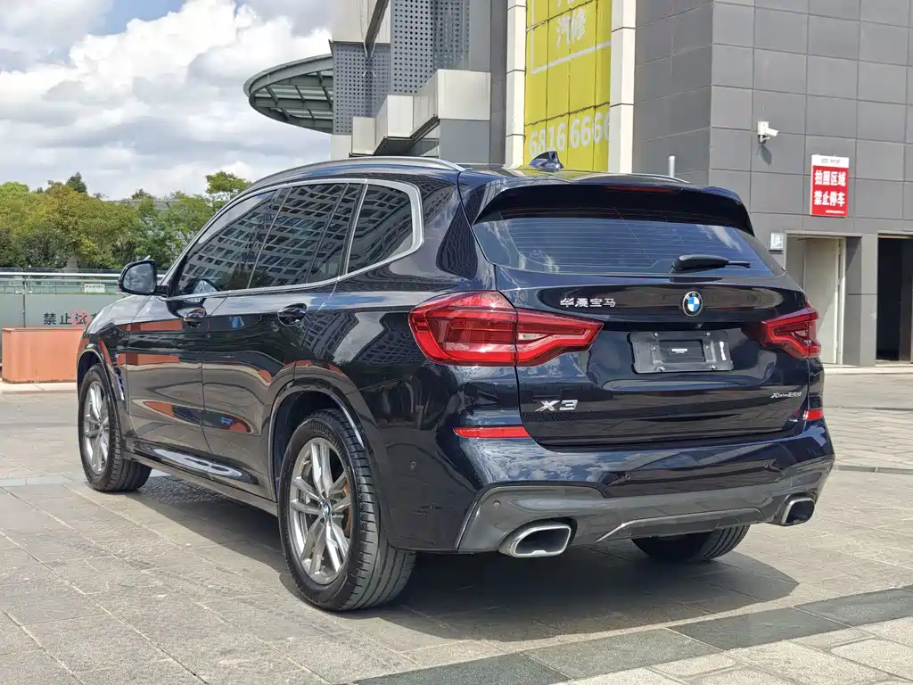 BMW X3 — фото 16