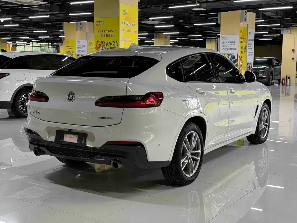 BMW X4 — фото 7