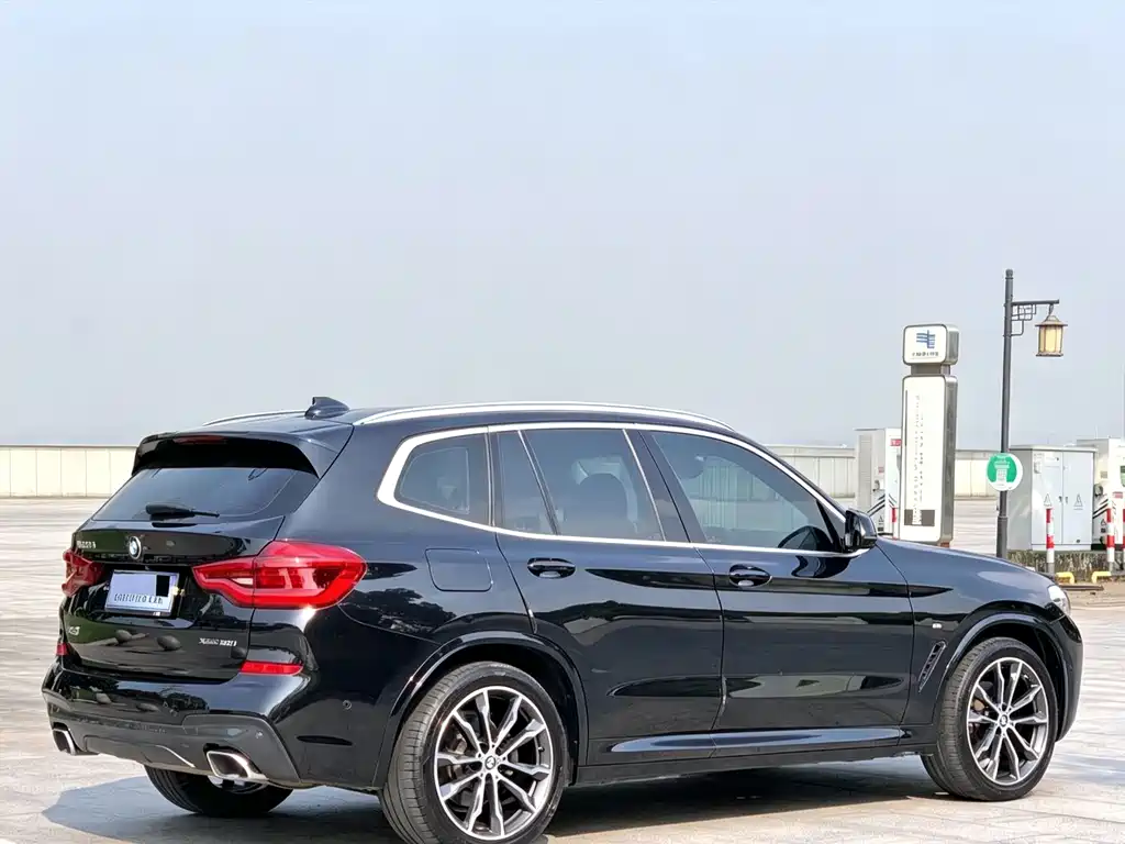 BMW X3 — фото 17
