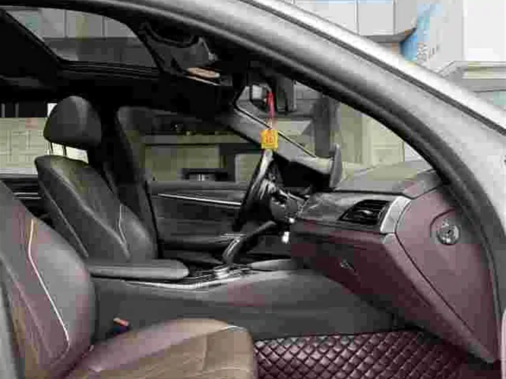 BMW 5 Series — фото 7