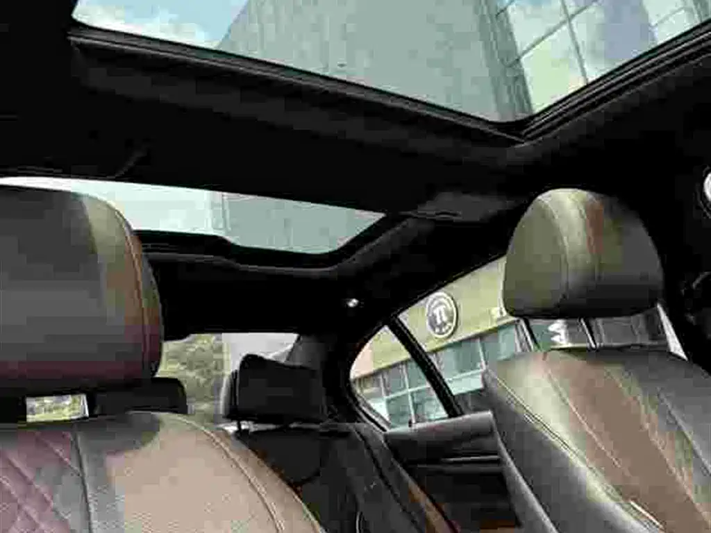 BMW 5 Series — фото 10