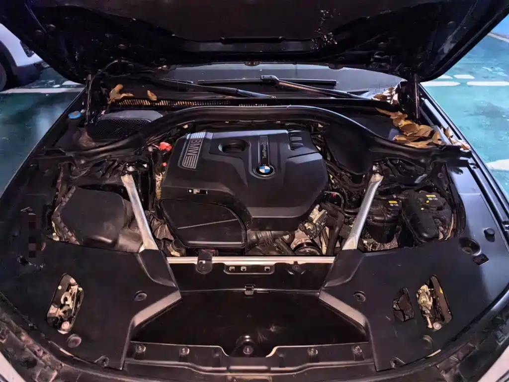 BMW 5 Series — фото 16