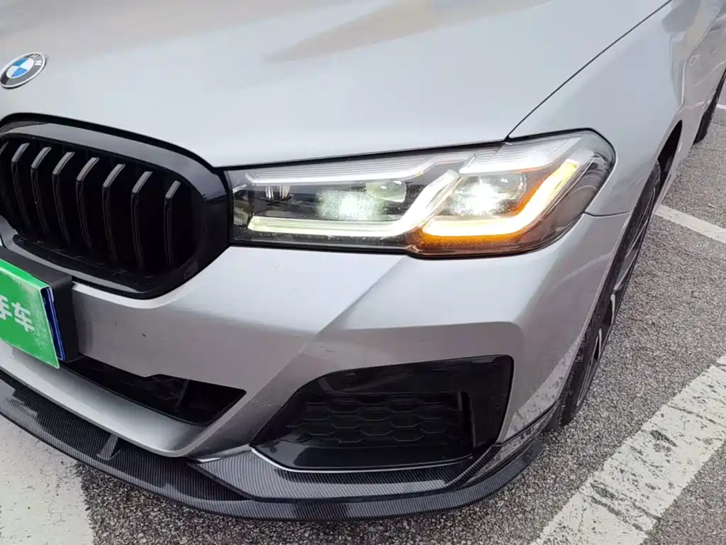 BMW 5 Series — фото 24