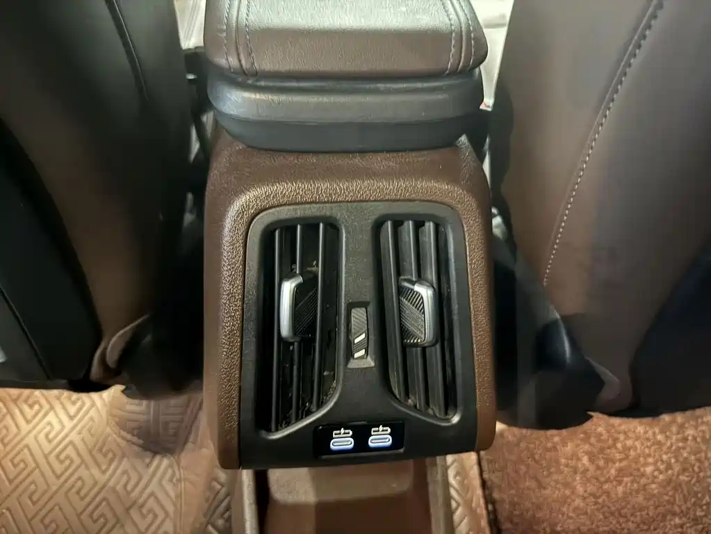 BMW X1 — фото 19