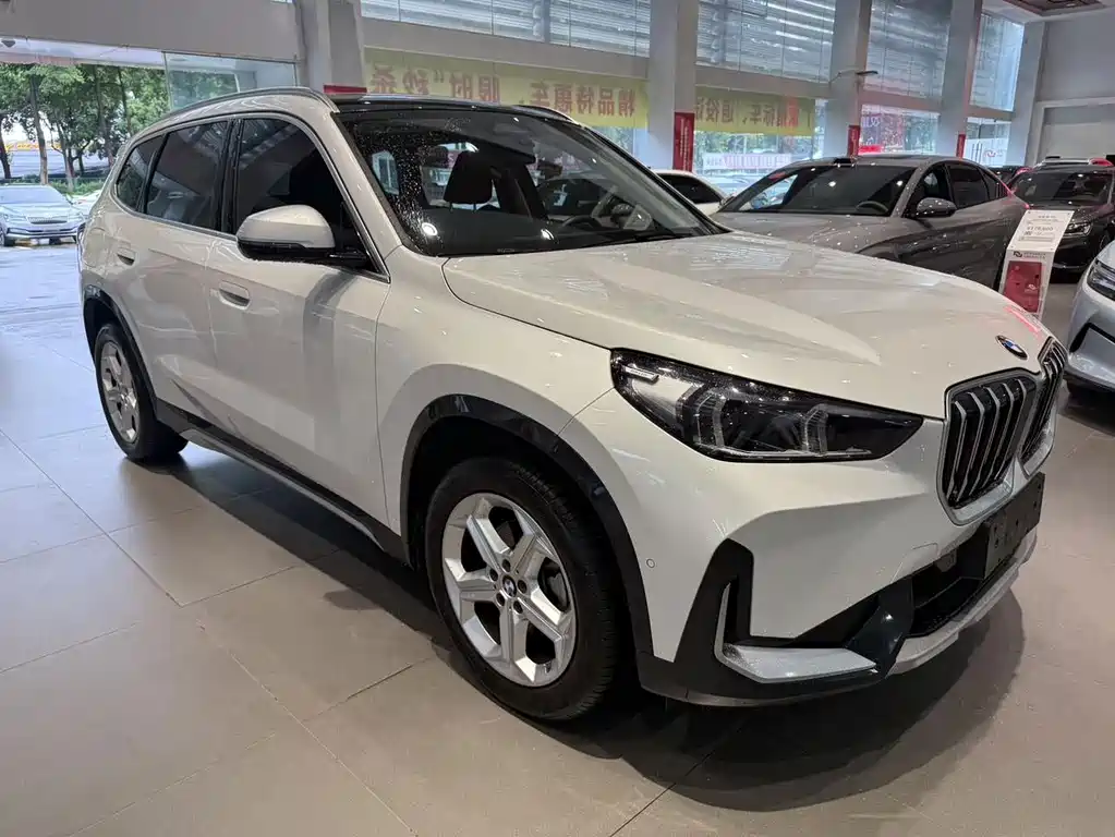BMW X1 — фото 3
