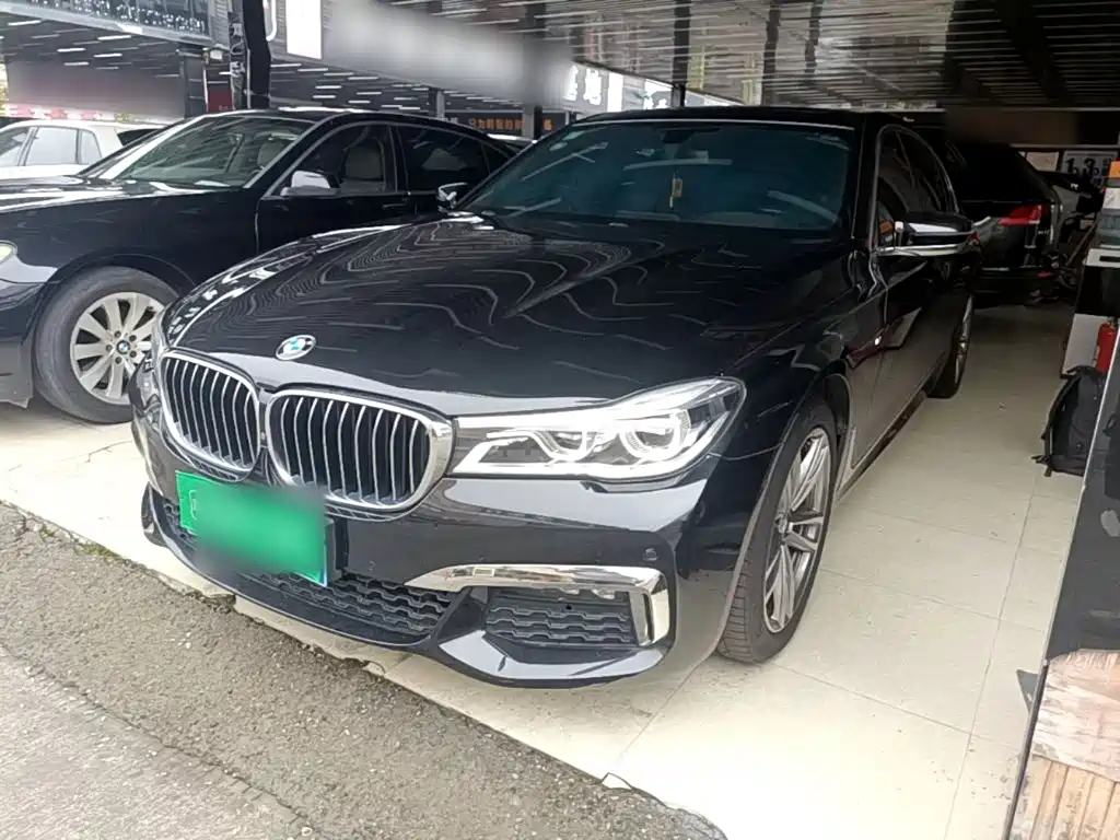 BMW 7 Series — фото 2